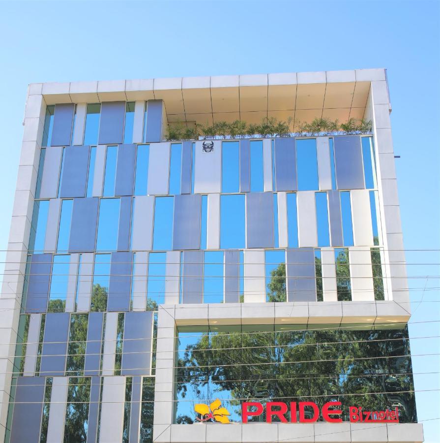 Pride Biznotel Haldwani Bagian luar foto